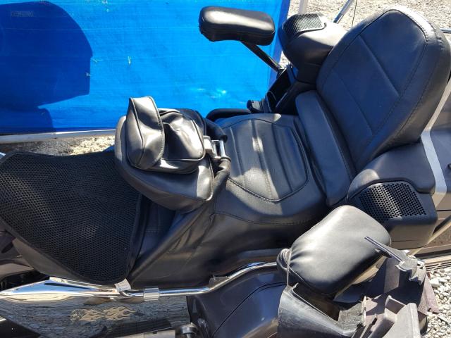 1HFSC2209JA003747 - 1988 HONDA GL1500 GRAY photo 6