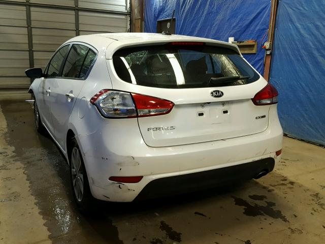 KNAFX5A83E5166530 - 2014 KIA FORTE EX WHITE photo 3