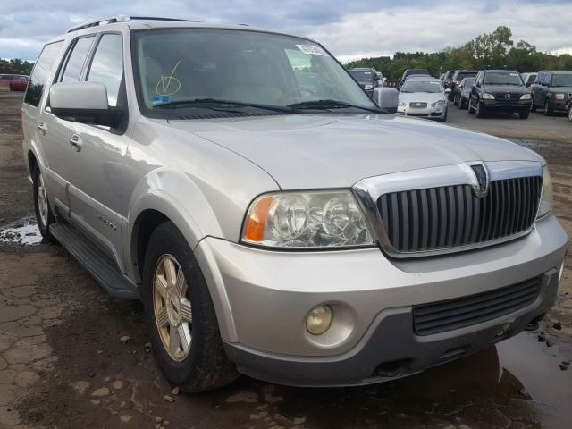 5LMFU28R94LJ06795 - 2004 LINCOLN NAVIGATOR Silber Foto 1