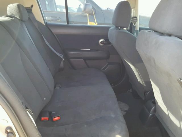 3N1BC13E59L350613 - 2009 NISSAN VERSA S SILVER photo 6