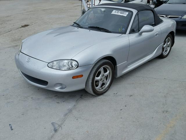 JM1NB353120232260 - 2002 MAZDA MX-5 MIATA SILVER photo 2