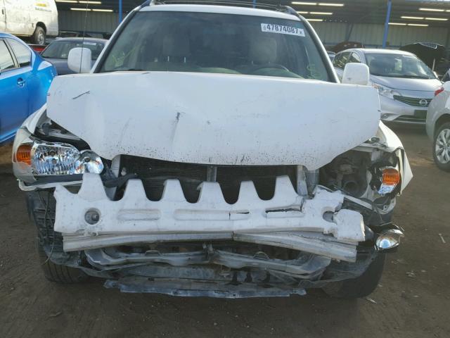 JTEDD21A140088759 - 2004 TOYOTA HIGHLANDER WHITE photo 9