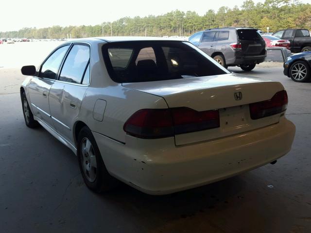 1HGCG16591A017149 - 2001 HONDA ACCORD EX WHITE photo 3