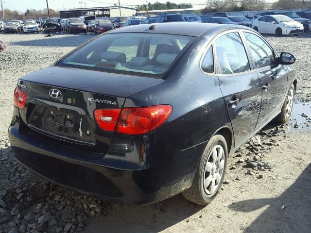 KMHDU46D58U461945 - 2008 HYUNDAI ELANTRA GL BLACK photo 4