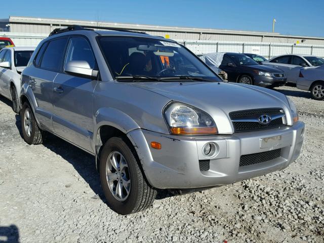 KM8JN72D79U970427 - 2009 HYUNDAI TUCSON SE SILVER photo 1