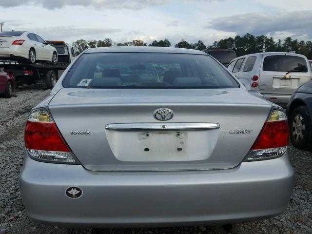 4T1BE32K66U747416 - 2006 TOYOTA CAMRY LE ვერცხლისფერი ფოტო 9