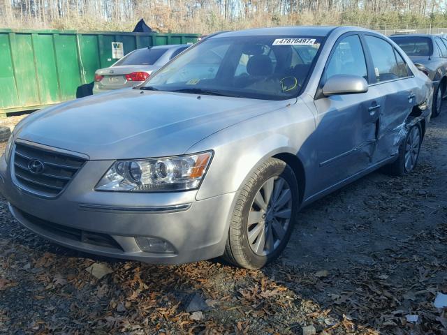 5NPEU46C59H535988 - 2009 HYUNDAI SONATA SE SILVER photo 2