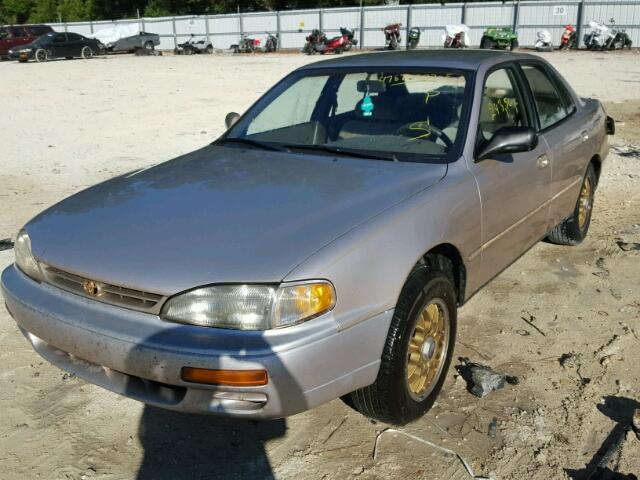 4T1BF12KXTU142456 - 1996 TOYOTA CAMRY LE SILVER photo 2