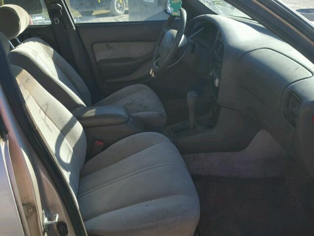 4T1BF12KXTU142456 - 1996 TOYOTA CAMRY LE 银色 照片 5