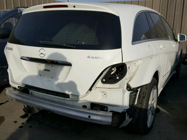 4JGCB6FE8BA130825 - 2011 MERCEDES-BENZ R 350 4MAT WHITE photo 4