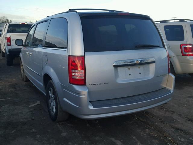 2A8HR541X9R572083 - 2009 CHRYSLER TOWN & COU SILVER photo 3