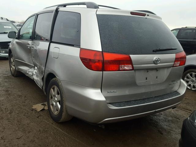 5TDZA22C44S144676 - 2004 TOYOTA SIENNA XLE SILVER photo 3