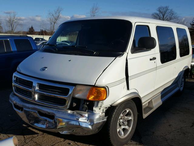 2D6WB11Y03K502499 - 2003 DODGE RAM VAN B1 WHITE photo 2