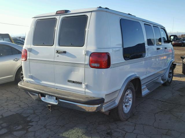 2D6WB11Y03K502499 - 2003 DODGE RAM VAN B1 WHITE photo 4