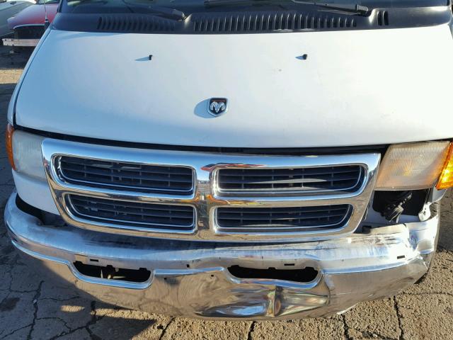 2D6WB11Y03K502499 - 2003 DODGE RAM VAN B1 WHITE photo 7