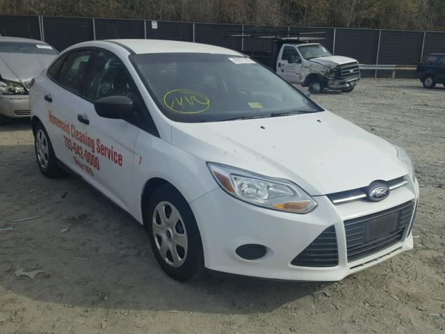 1FAHP3E27CL390565 - 2012 FORD FOCUS S WHITE photo 1