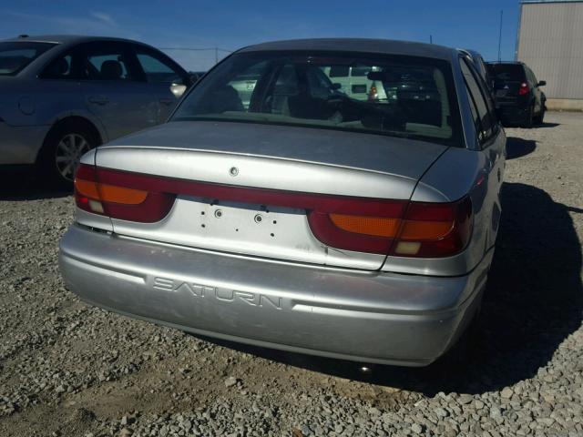 1G8ZK52772Z292344 - 2002 SATURN SL2 GRAY photo 4