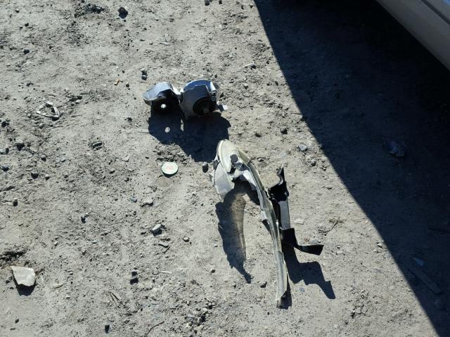 4T1BE32K24U801744 - 2004 TOYOTA CAMRY LE ვერცხლისფერი ფოტო 9