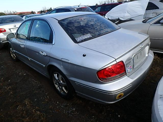 KMHWF35H15A188730 - 2005 HYUNDAI SONATA GLS SILVER photo 3