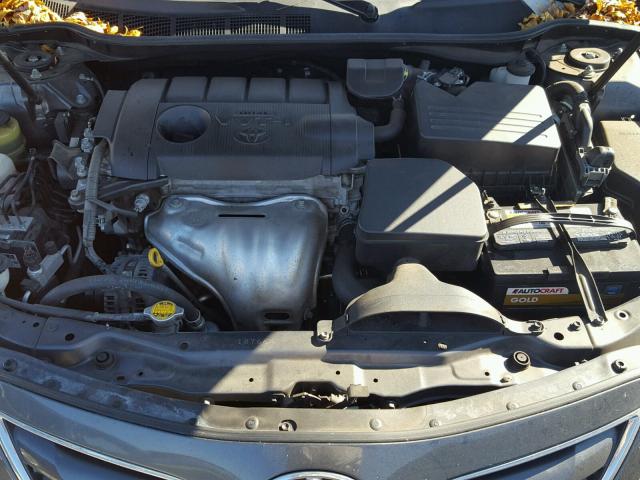 4T1BF3EK1AU102786 - 2010 TOYOTA CAMRY BASE GRAY photo 7