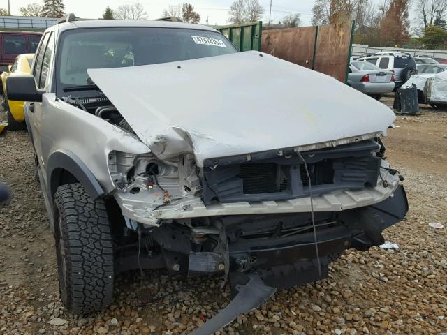 1FMEU63E16UA57034 - 2006 FORD EXPLORER X SILVER photo 7