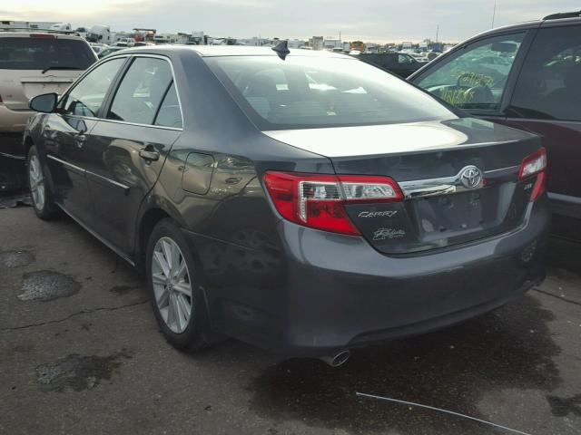 4T1BK1FK7CU522876 - 2012 TOYOTA CAMRY SE GRAY photo 3