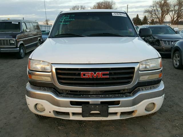 1GTHK24U86E245162 - 2006 GMC SIERRA K25 WHITE photo 9