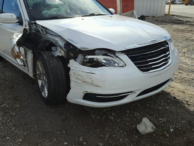 1C3CCBAB4DN669322 - 2013 CHRYSLER 200 LX WHITE photo 9