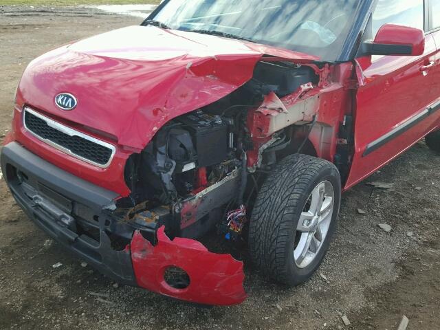 KNDJT2A20B7260285 - 2011 KIA SOUL +/!/S RED photo 9