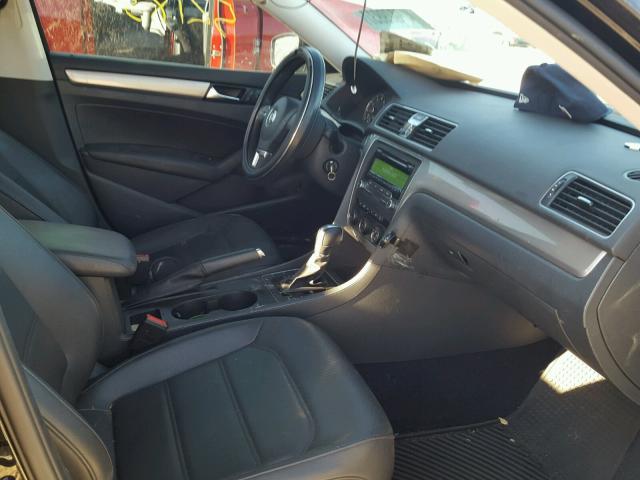 1VWAT7A36EC028787 - 2014 VOLKSWAGEN PASSAT S შავი ფოტო 5