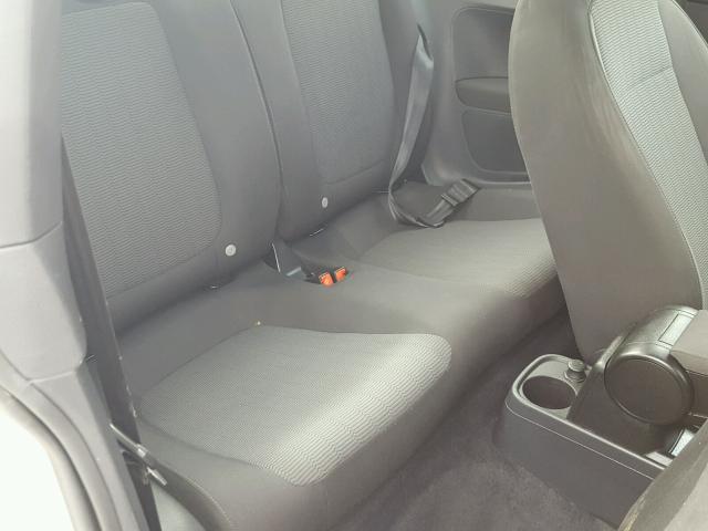 3VWFP7AT1DM670499 - 2013 VOLKSWAGEN BEETLE SILVER photo 6