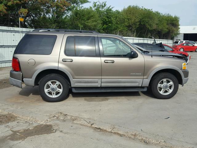 1FMZU63EX2UA01380 - 2002 FORD EXPLORER X TAN photo 9