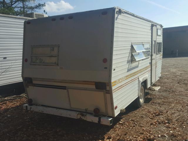 00M1D211HNG254108 - 1976 UTILITY TRAILER WHITE photo 4