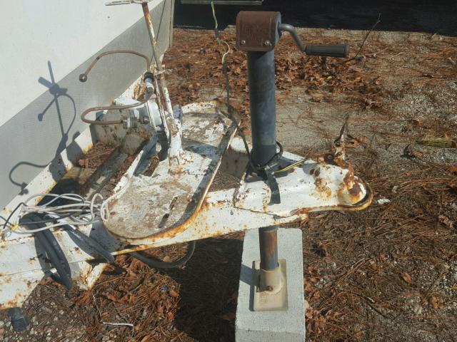 00M1D211HNG254108 - 1976 UTILITY TRAILER WHITE photo 7