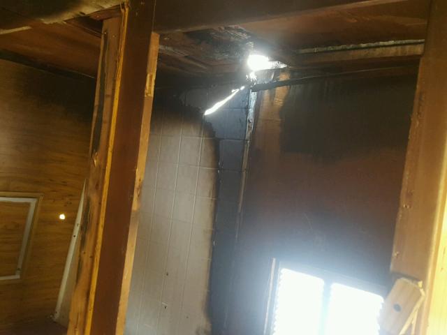 00M1D211HNG254108 - 1976 UTILITY TRAILER WHITE photo 9