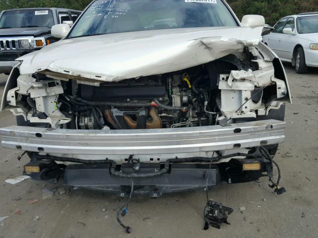 1G6KA5E67BU108842 - 2011 CADILLAC DTS WHITE photo 9