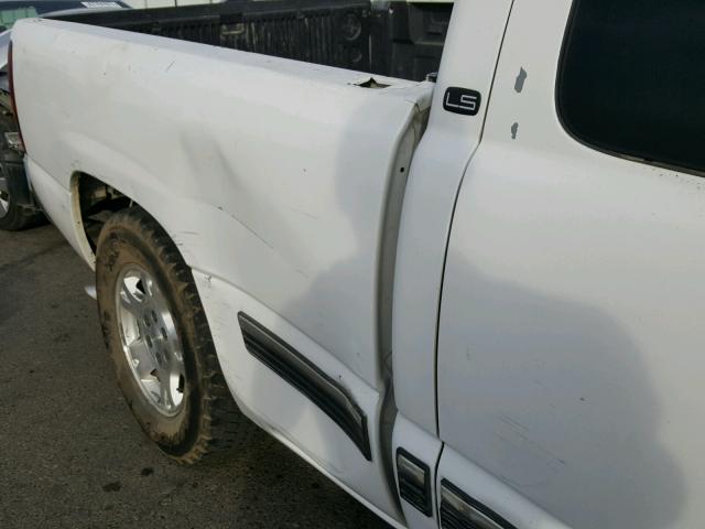 2GCEC19V611312993 - 2001 CHEVROLET SILVERADO WHITE photo 9