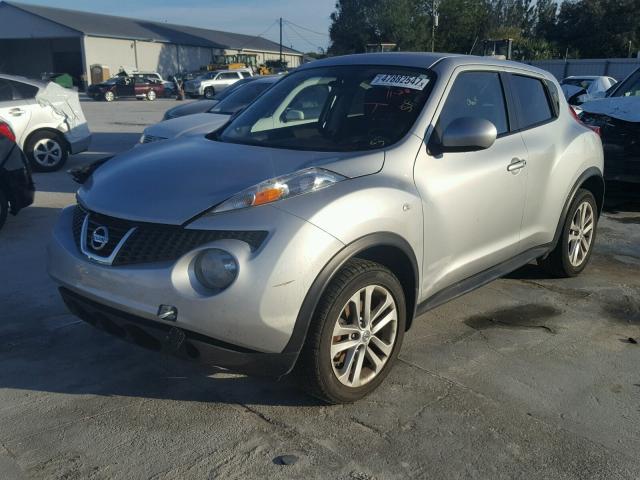 JN8AF5MR9DT212946 - 2013 NISSAN JUKE S SILVER photo 2