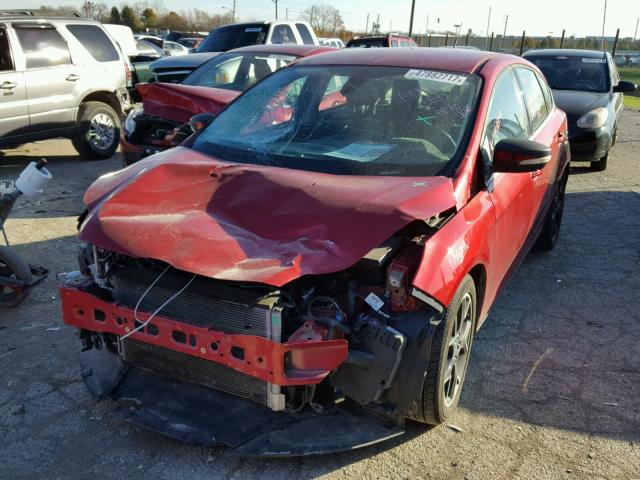 1FAHP3N20CL266587 - 2012 FORD FOCUS TITA RED photo 2