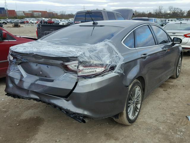 3FA6P0HR1DR253185 - 2013 FORD FUSION SE GRAY photo 4