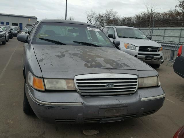 2MEFM75W4YX652975 - 2000 MERCURY GRAND MARQ GRAY photo 9