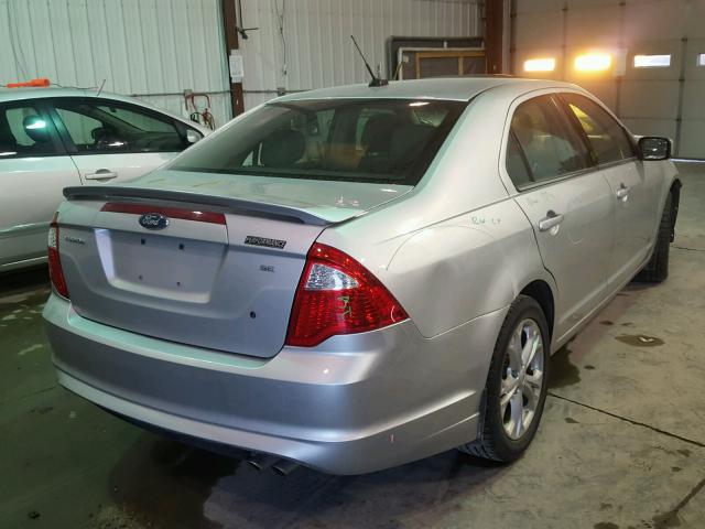 3FAHP0HA1CR205459 - 2012 FORD FUSION SE SILVER photo 4