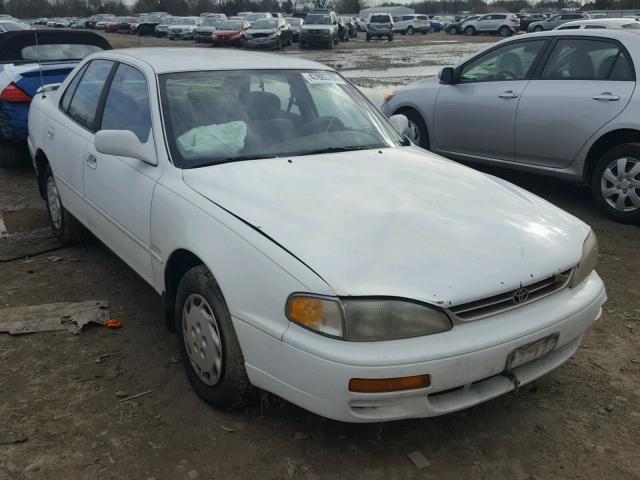 4T1BG12K5TU946757 - 1996 TOYOTA CAMRY DX WHITE photo 1