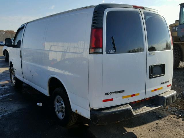 1GCGG25R511108316 - 2001 CHEVROLET EXPRESS G2 WHITE photo 3