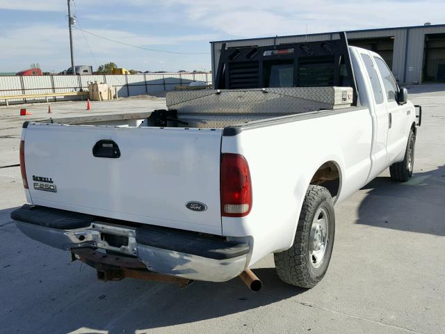 1FTSX20507EA05403 - 2007 FORD F250 SUPER WHITE photo 4