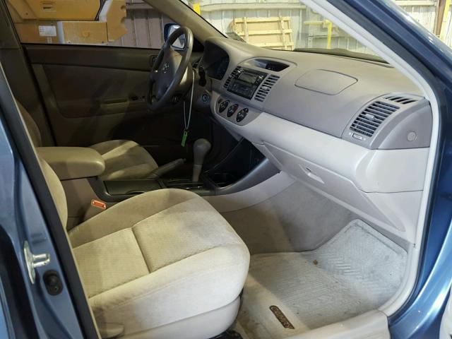 4T1BE32K84U790541 - 2004 TOYOTA CAMRY LE 蓝色 照片 5