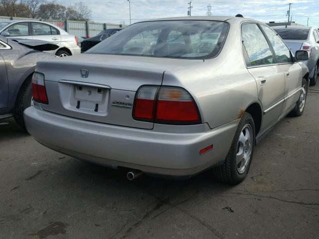 1HGCD5603VA276746 - 1997 HONDA ACCORD SE TAN photo 4