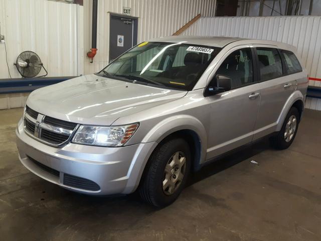 3D4PG4FB5AT114917 - 2010 DODGE JOURNEY SE SILVER photo 2