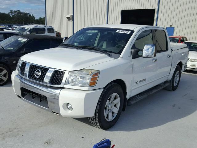 1N6BA07A05N576974 - 2005 NISSAN TITAN XE WHITE photo 2