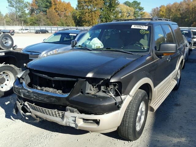 1FMFU18595LA04540 - 2005 FORD EXPEDITION BLACK photo 2